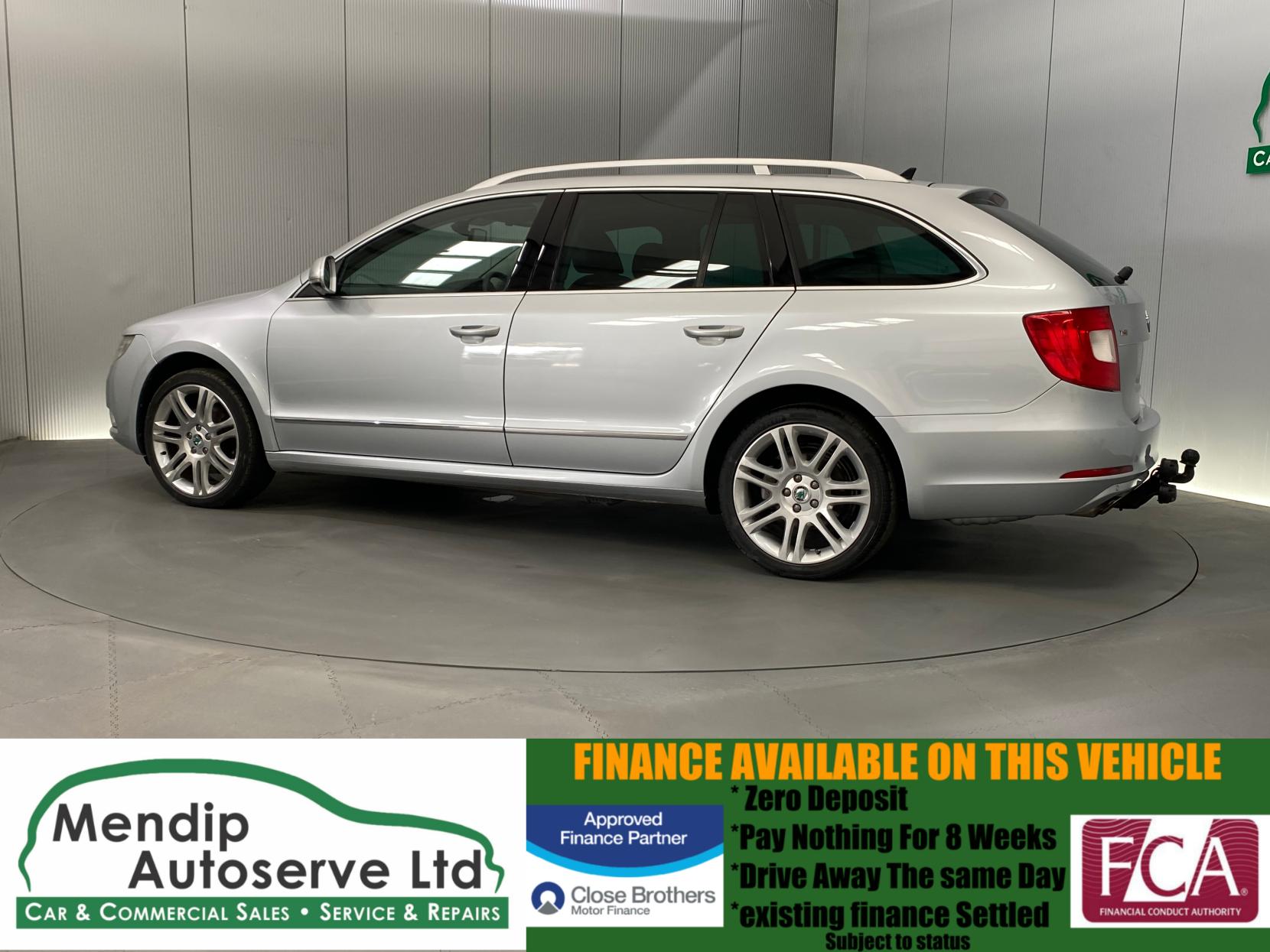 Skoda Superb 2.0 TFSI Elegance Estate 5dr Petrol DSG Euro 5 (200 ps)