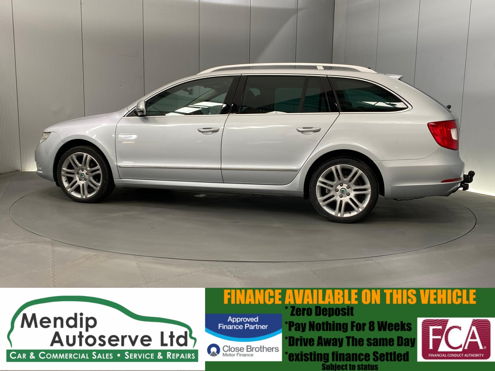 Skoda Superb 2.0 TFSI Elegance Estate 5dr Petrol DSG Euro 5 (200 ps)