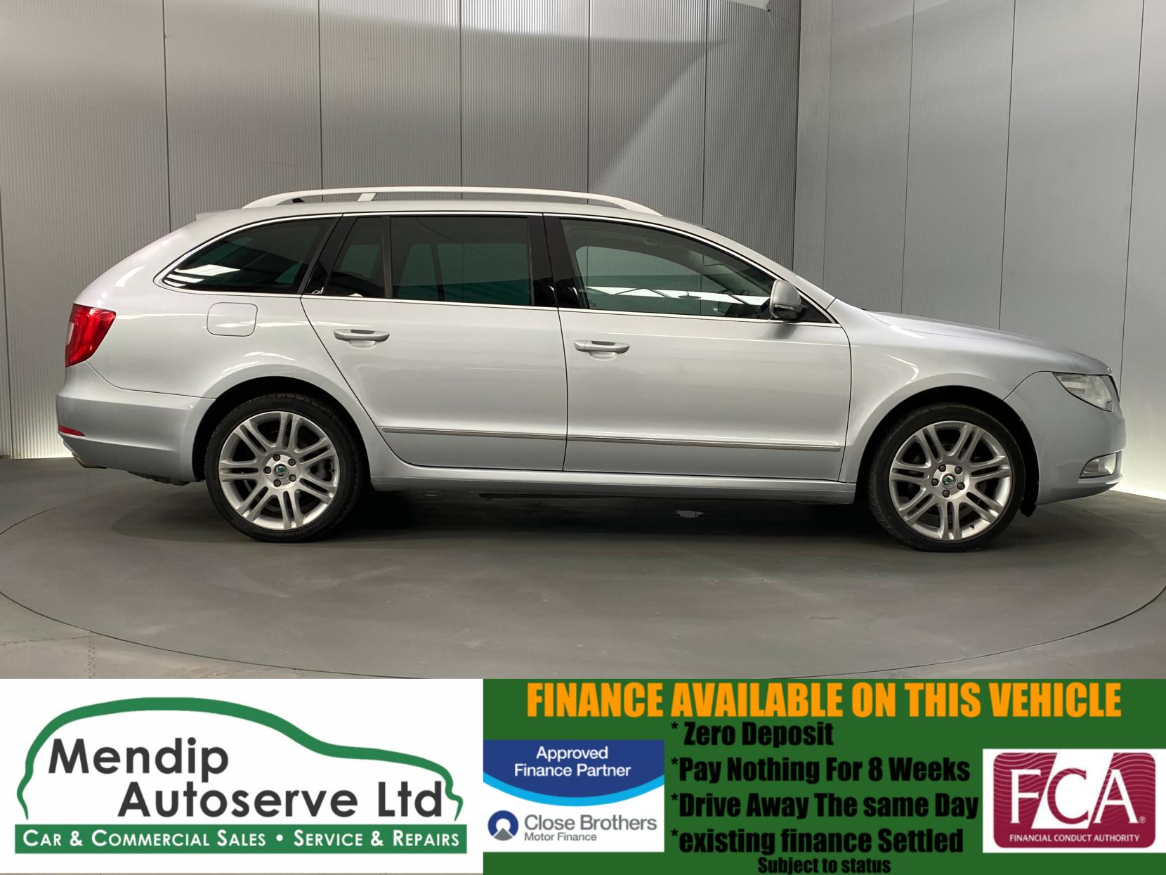 Skoda Superb 2.0 TFSI Elegance Estate 5dr Petrol DSG Euro 5 (200 ps)