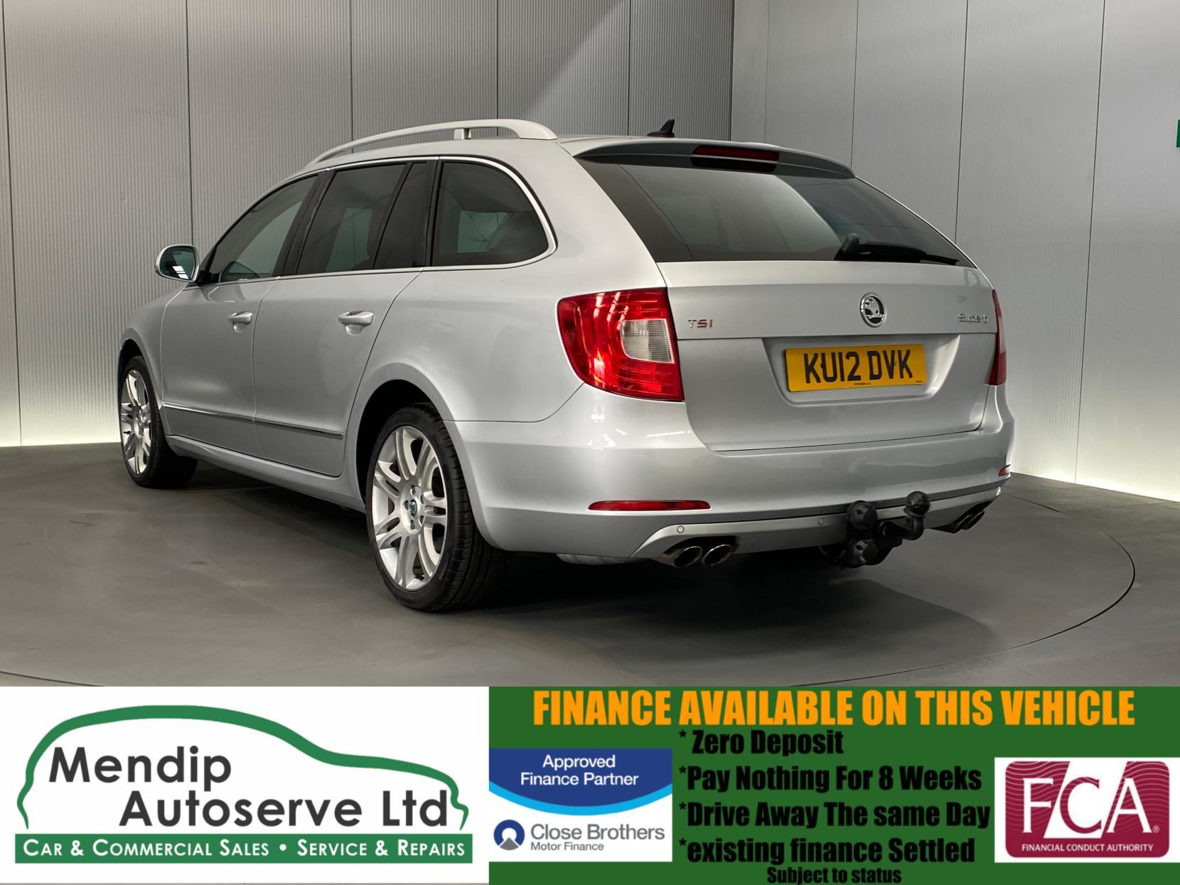 Skoda Superb 2.0 TFSI Elegance Estate 5dr Petrol DSG Euro 5 (200 ps)