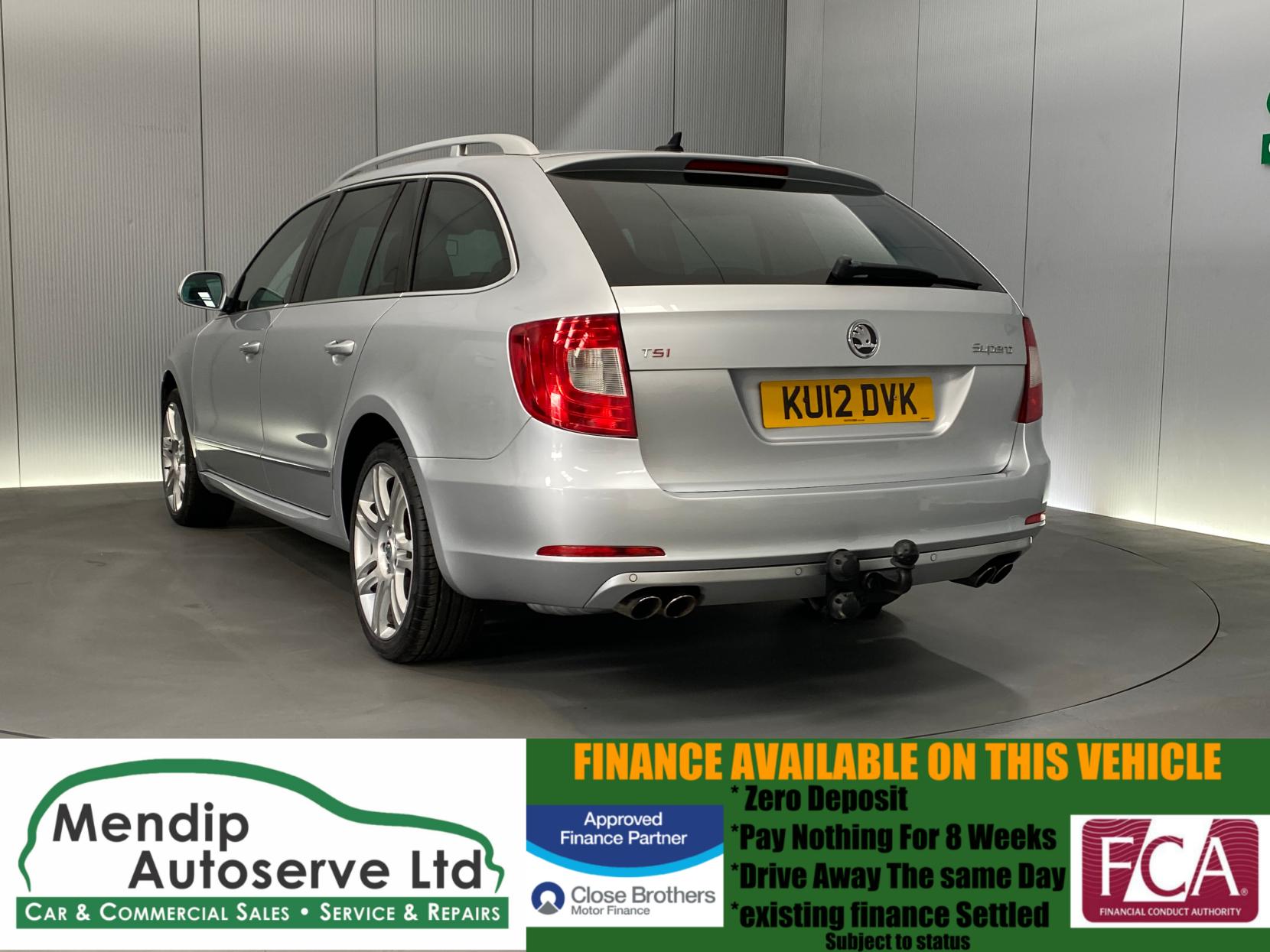 Skoda Superb 2.0 TFSI Elegance Estate 5dr Petrol DSG Euro 5 (200 ps)