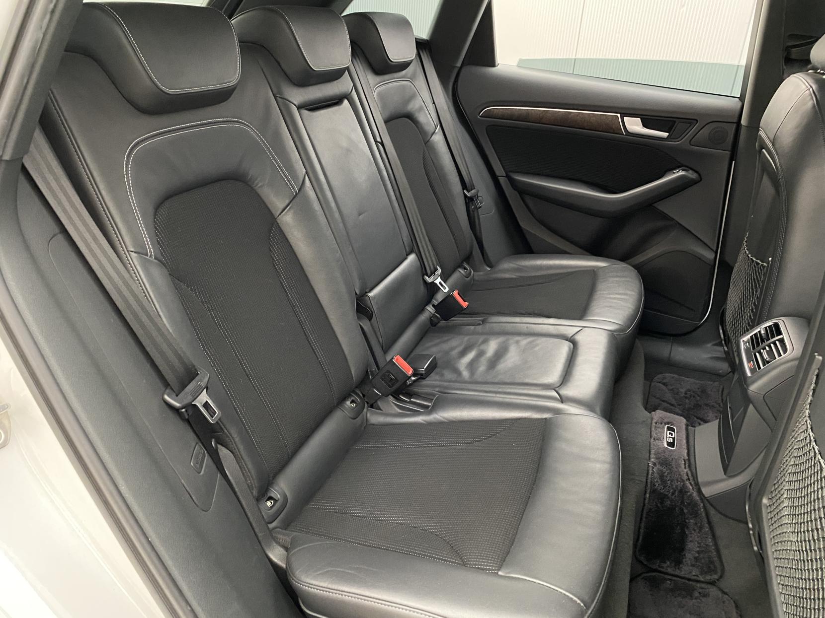 Audi Q5 2.0 TFSI S line SUV 5dr Petrol Tiptronic quattro Euro 6 (s/s) (225 ps)