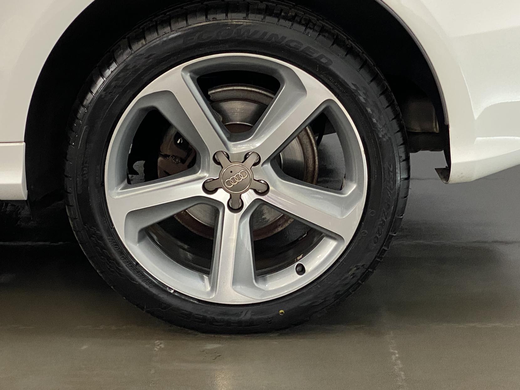 Audi Q5 2.0 TFSI S line SUV 5dr Petrol Tiptronic quattro Euro 6 (s/s) (225 ps)
