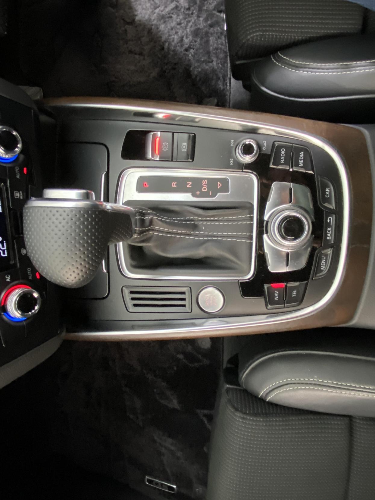 Audi Q5 2.0 TFSI S line SUV 5dr Petrol Tiptronic quattro Euro 6 (s/s) (225 ps)