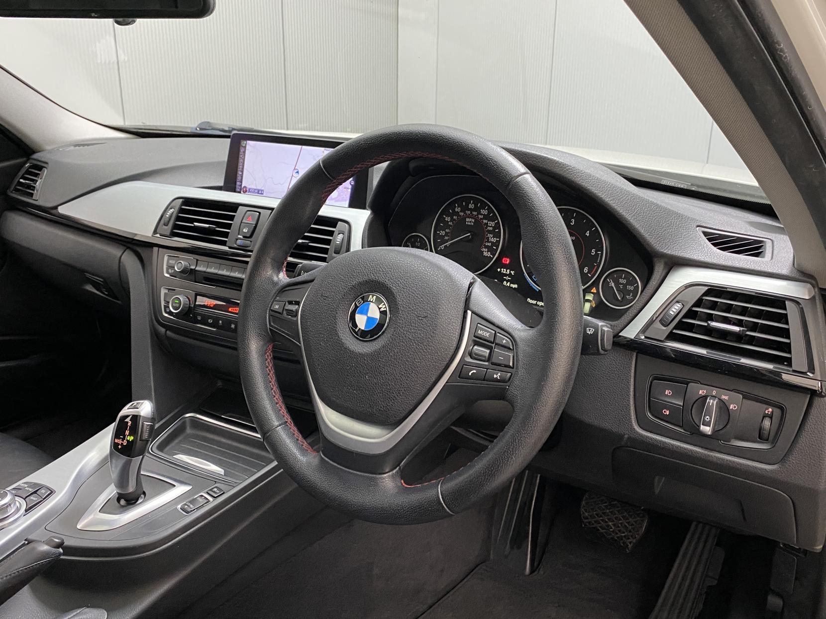 BMW 3 Series 2.0 320d BluePerformance SE Touring 5dr Diesel Auto Euro 6 (s/s) (184 ps)