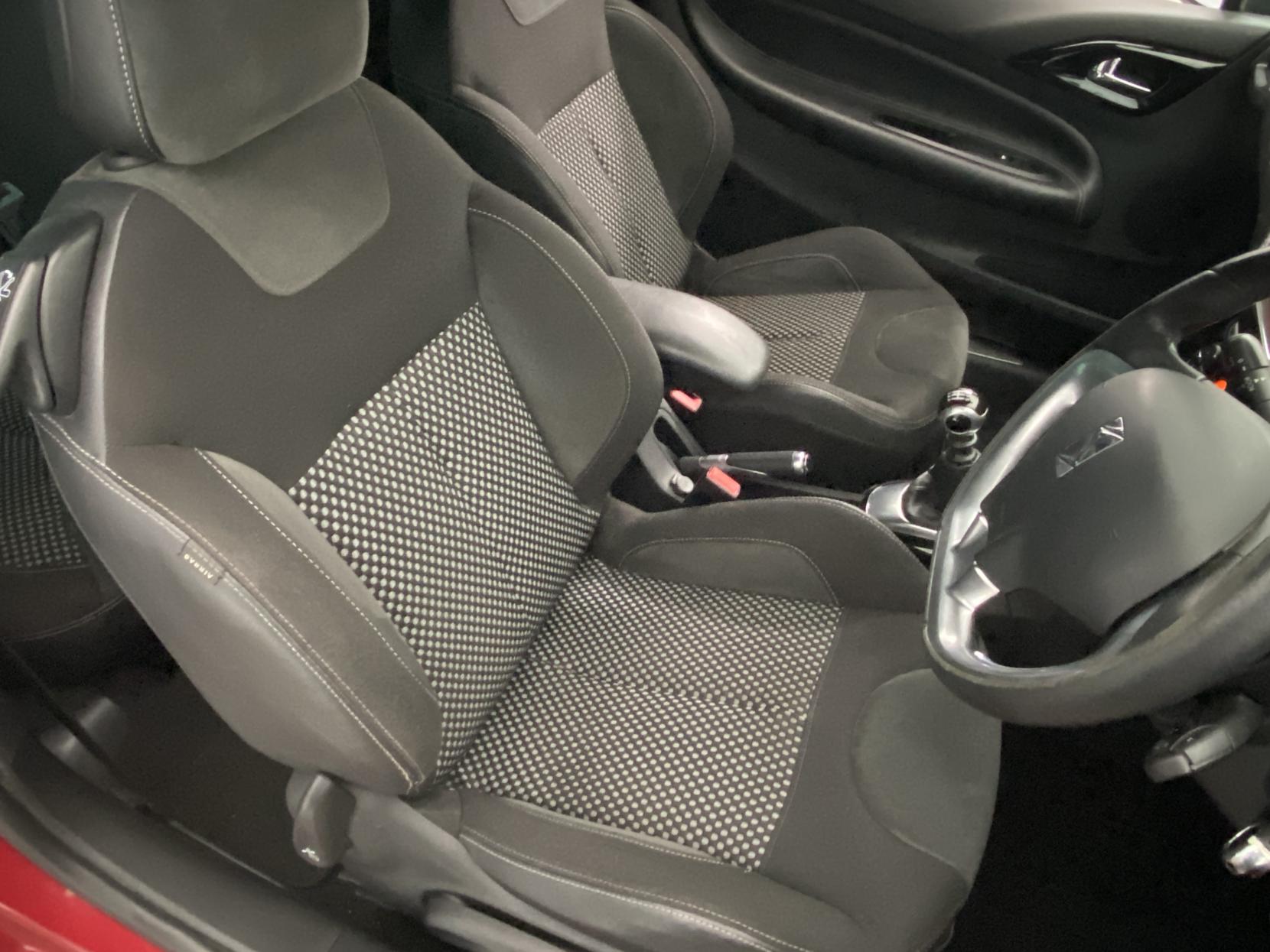 Citroen DS3 1.6 e-HDi Airdream DSport Hatchback 3dr Diesel Manual Euro 5 (s/s) (110 ps)