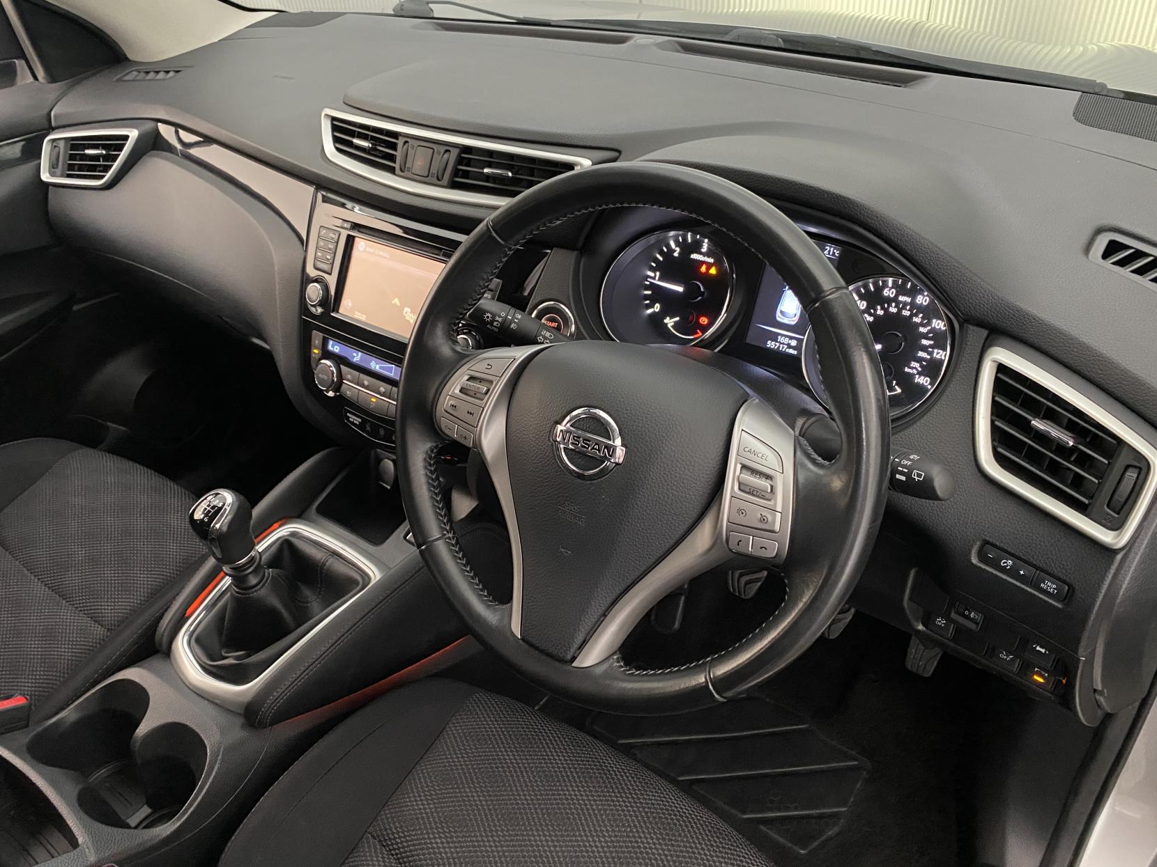 Nissan Qashqai 1.5 dCi N-Connecta SUV 5dr Diesel Manual 2WD Euro 6 (s/s) (110 ps)