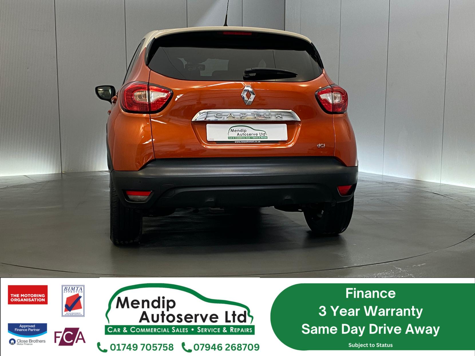 Renault Captur 1.5 dCi ENERGY Dynamique S MediaNav SUV 5dr Diesel Manual Euro 5 (s/s) (90 ps)