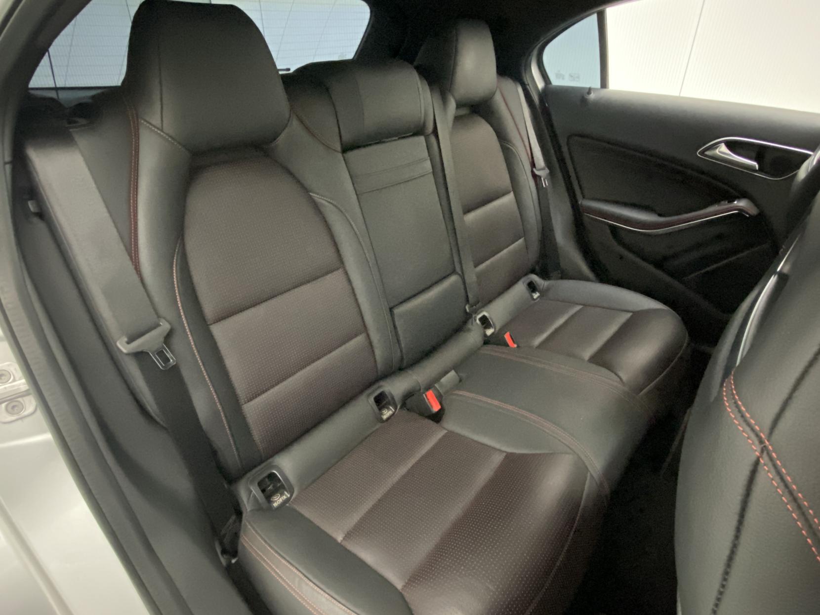Mercedes-Benz A Class 1.6 A180 BlueEfficiency Sport Hatchback 5dr Petrol 7G-DCT Euro 6 (s/s) (122 ps)