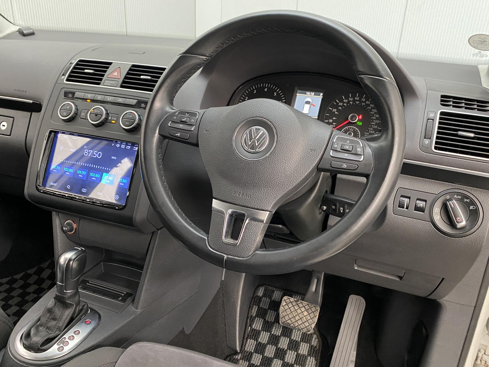 Volkswagen Touran 1.4 TSI SE MPV 5dr Petrol DSG Euro 5 (140 ps)