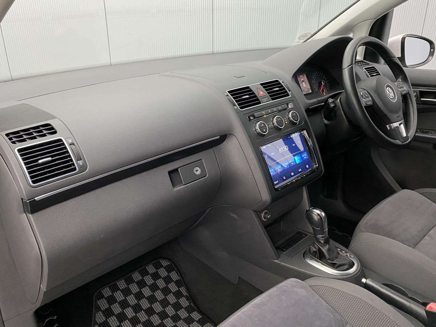 Volkswagen Touran 1.4 TSI SE MPV 5dr Petrol DSG Euro 5 (140 ps)