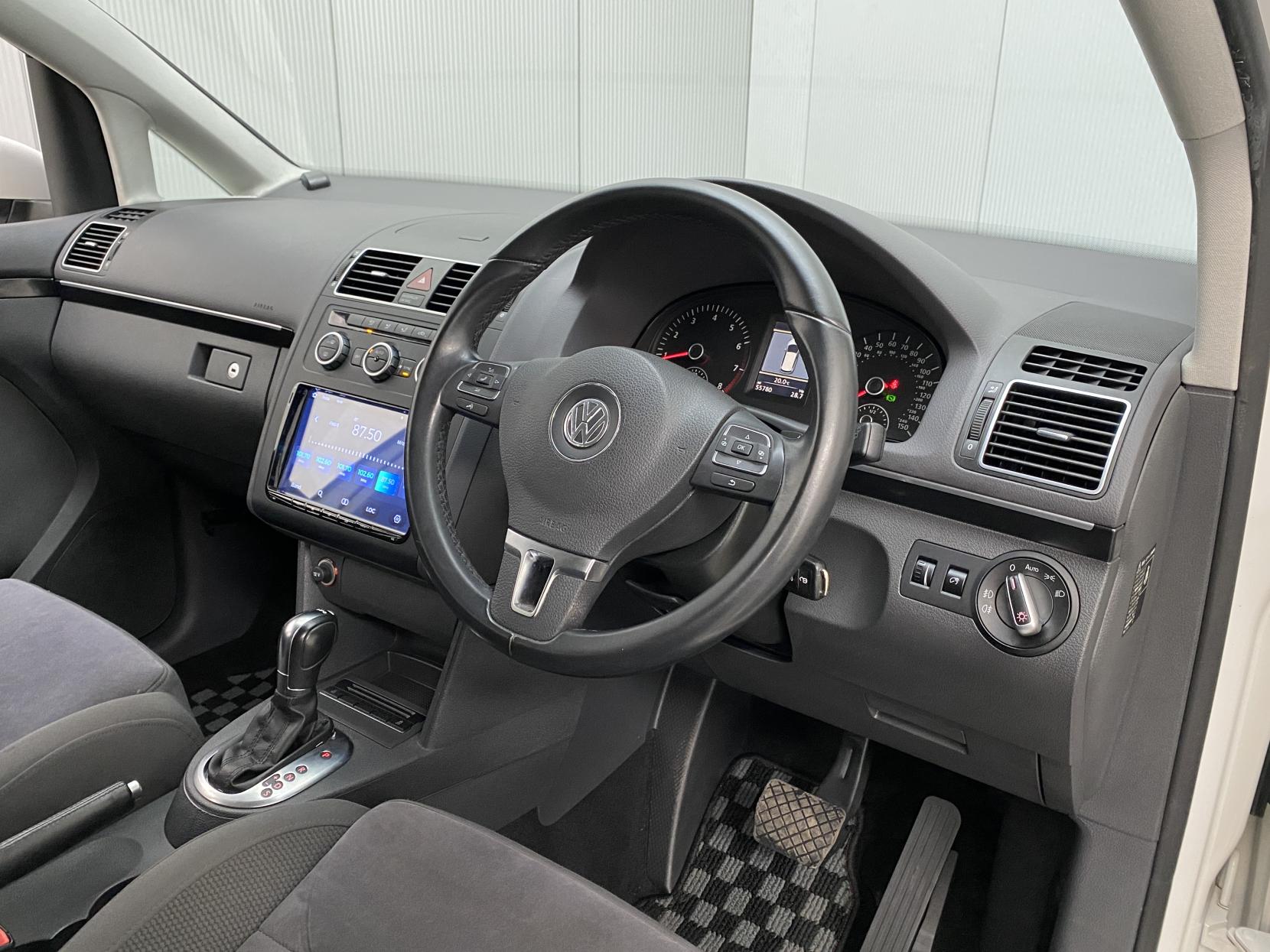 Volkswagen Touran 1.4 TSI SE MPV 5dr Petrol DSG Euro 5 (140 ps)