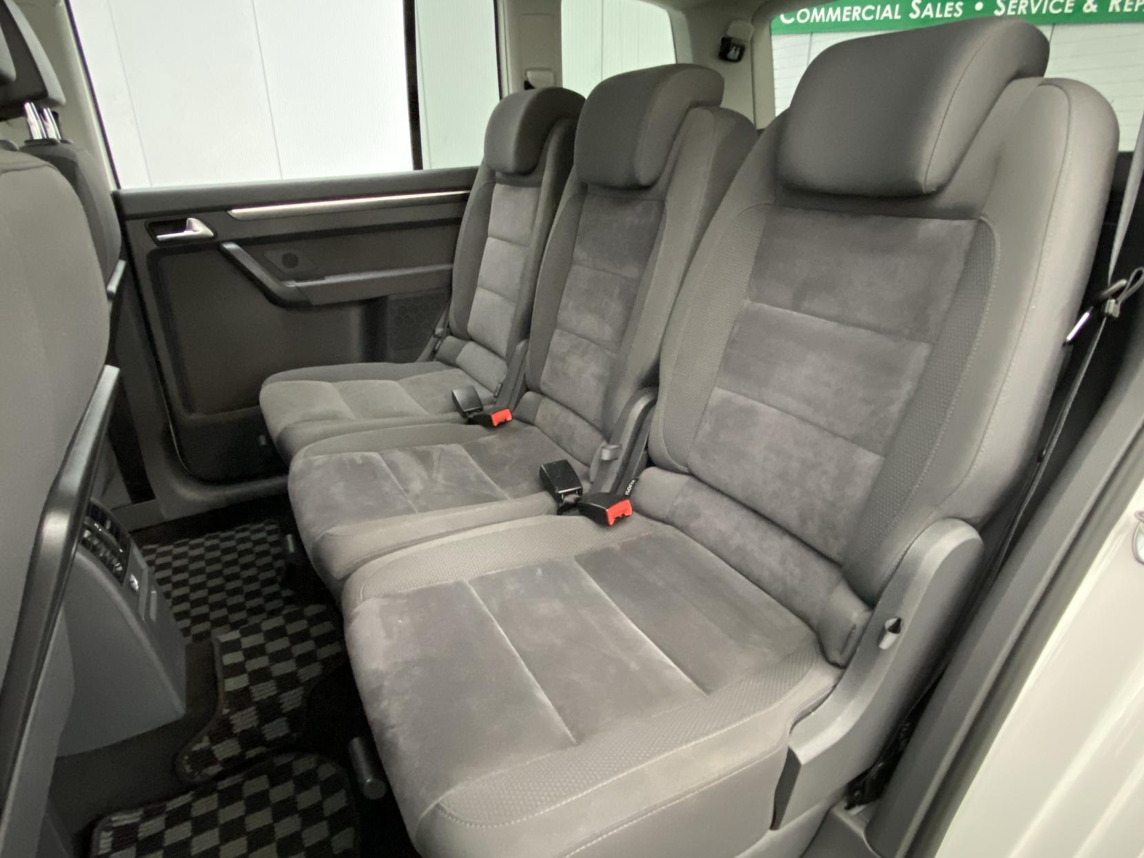 Volkswagen Touran 1.4 TSI SE MPV 5dr Petrol DSG Euro 5 (140 ps)