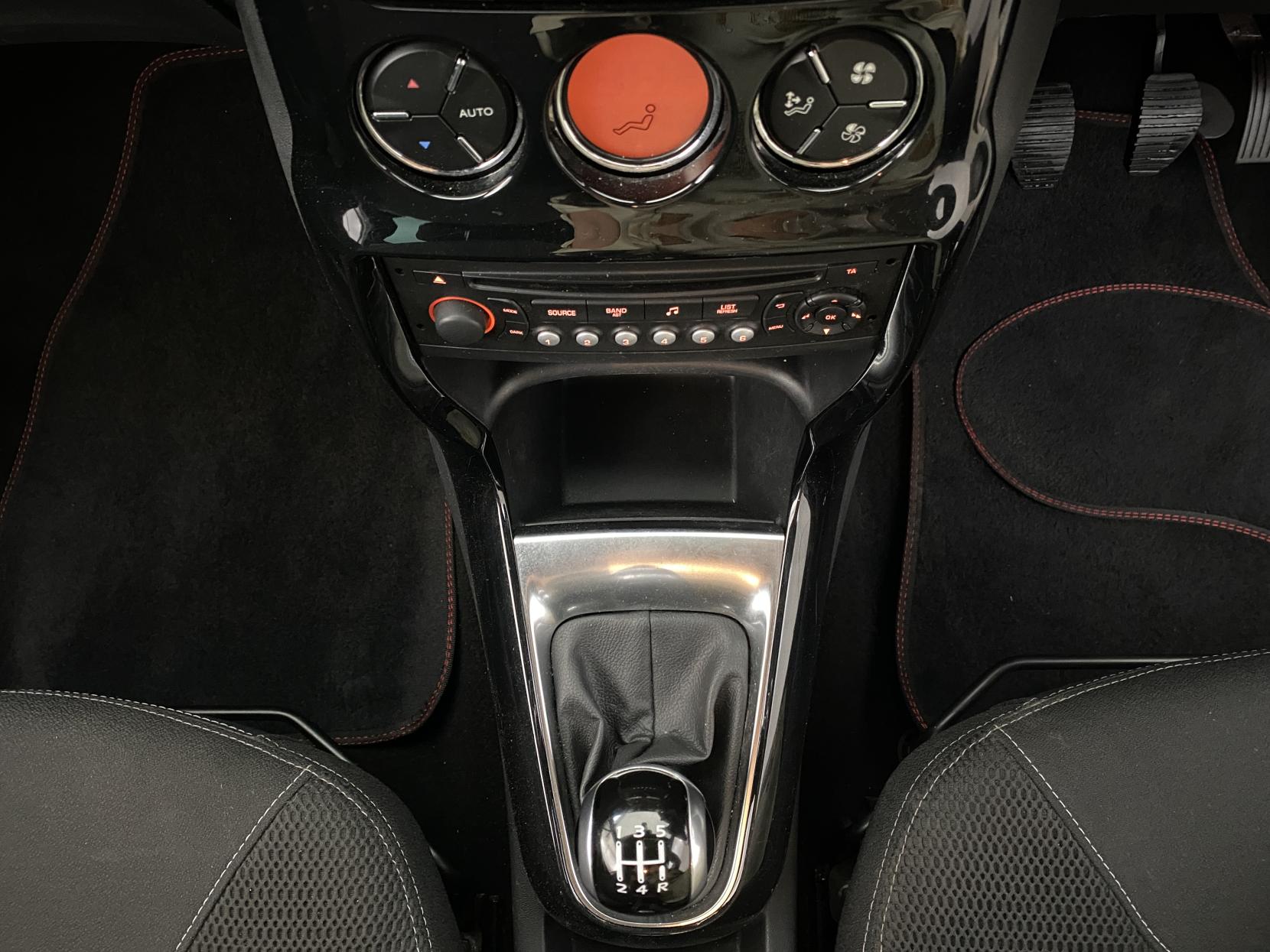Citroen DS3 1.6 e-HDi DStyle Plus Hatchback 3dr Diesel Manual Euro 5 (s/s) (90 ps)