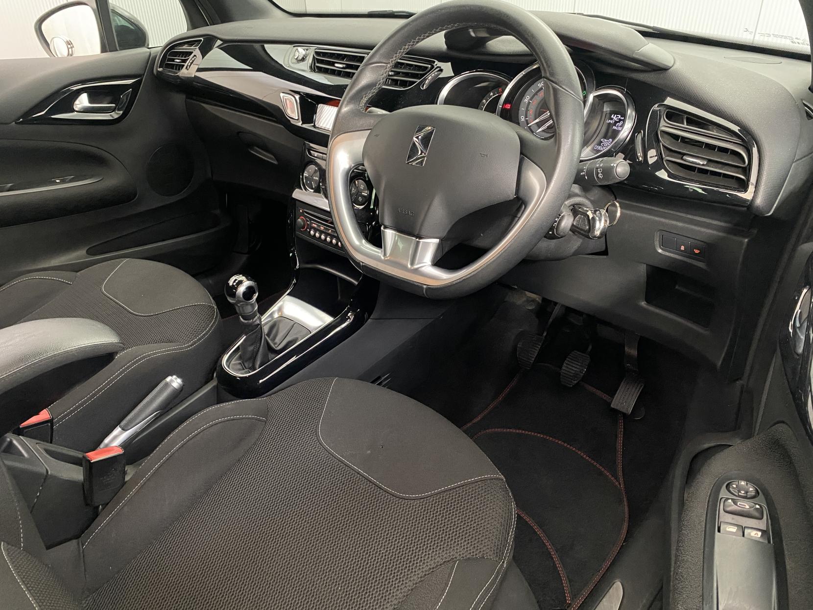 Citroen DS3 1.6 e-HDi DStyle Plus Hatchback 3dr Diesel Manual Euro 5 (s/s) (90 ps)