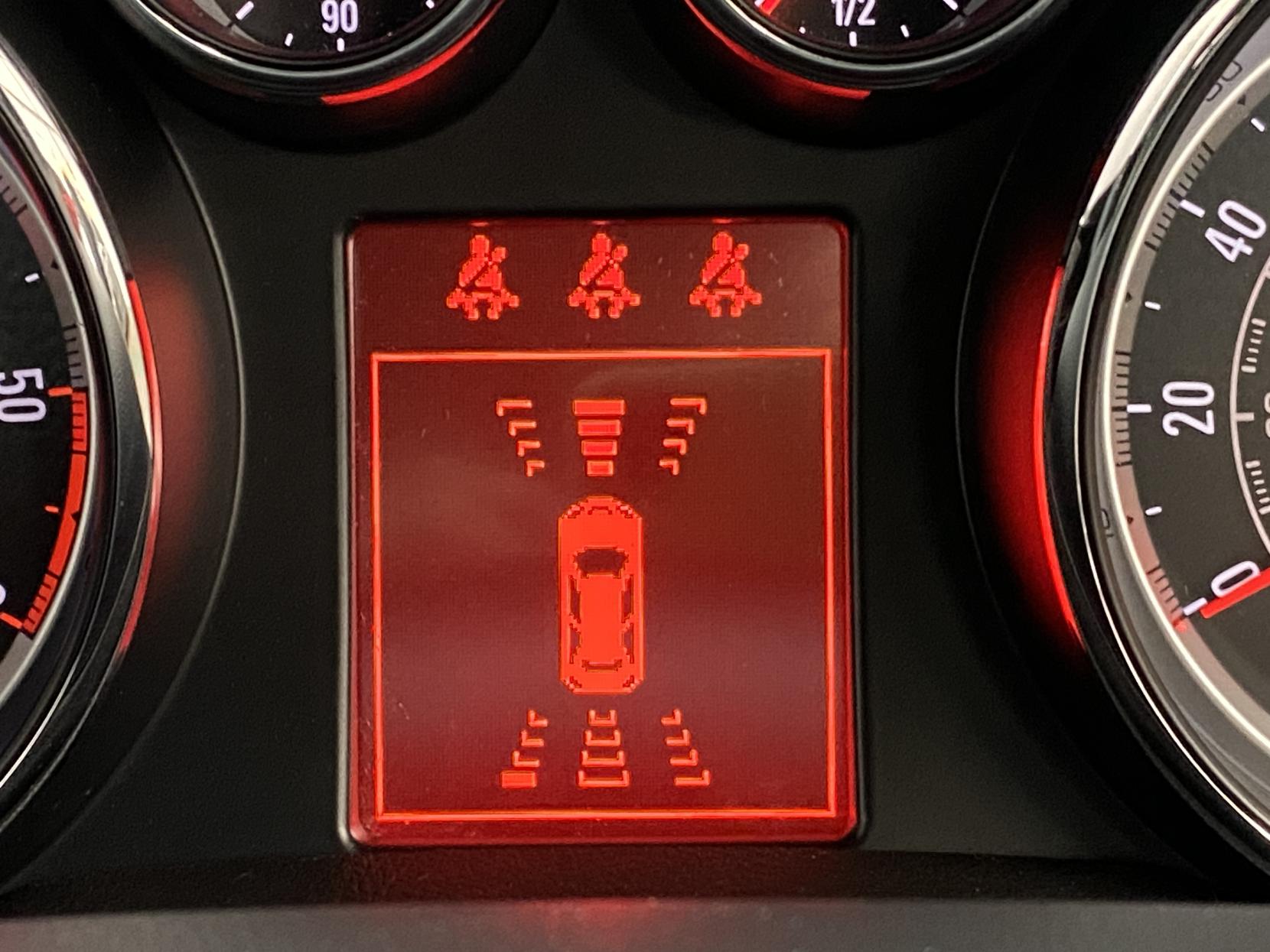 Vauxhall Mokka 1.6 CDTi ecoFLEX Tech Line SUV 5dr Diesel Manual 2WD Euro 6 (s/s) (136 ps)
