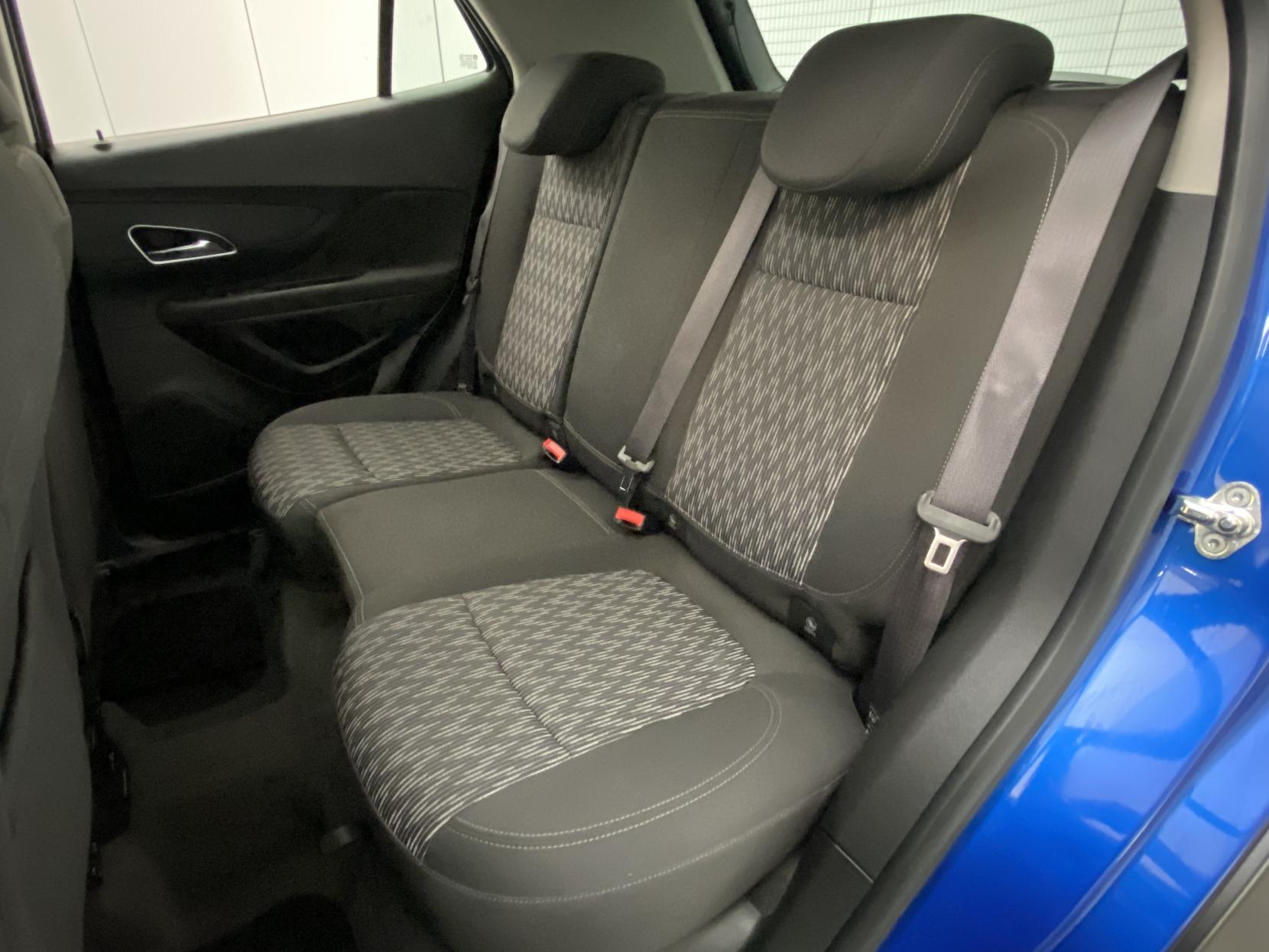 Vauxhall Mokka 1.6 CDTi ecoFLEX Tech Line SUV 5dr Diesel Manual 2WD Euro 6 (s/s) (136 ps)