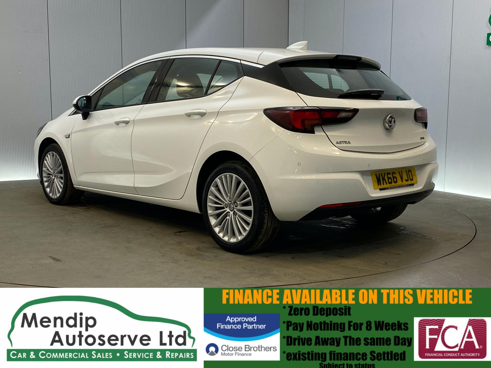 Vauxhall Astra 1.6 CDTi BlueInjection Elite Nav Hatchback 5dr Diesel Manual Euro 6 (s/s) (136 ps)