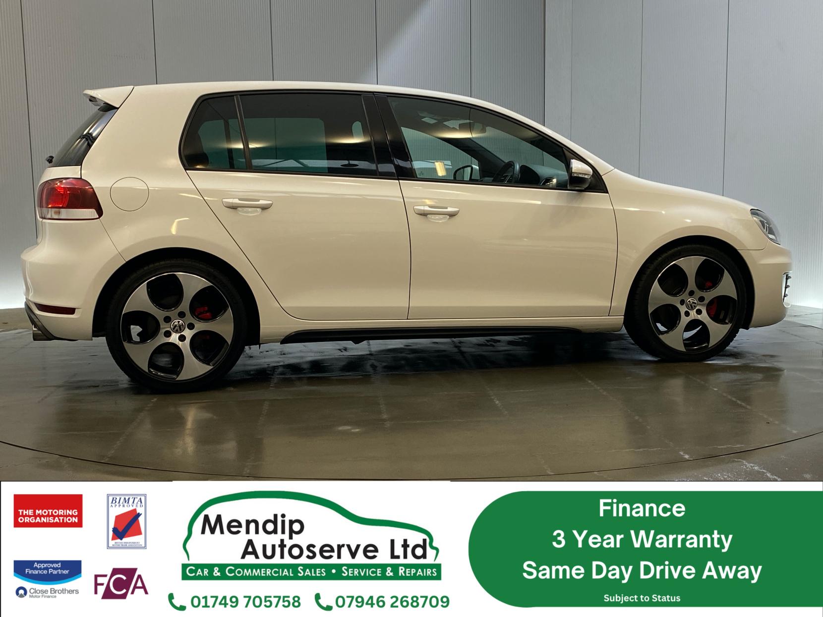 Volkswagen Golf 2.0 TSI GTI Hatchback 5dr Petrol DSG Euro 5 (210 ps)