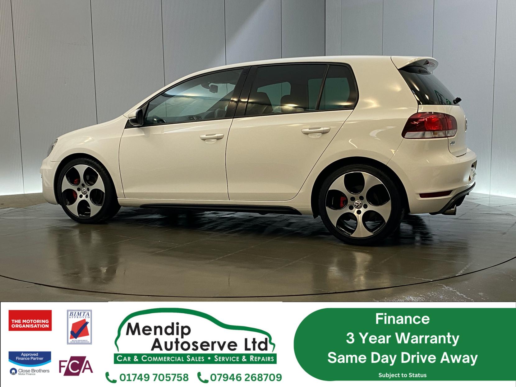 Volkswagen Golf 2.0 TSI GTI Hatchback 5dr Petrol DSG Euro 5 (210 ps)