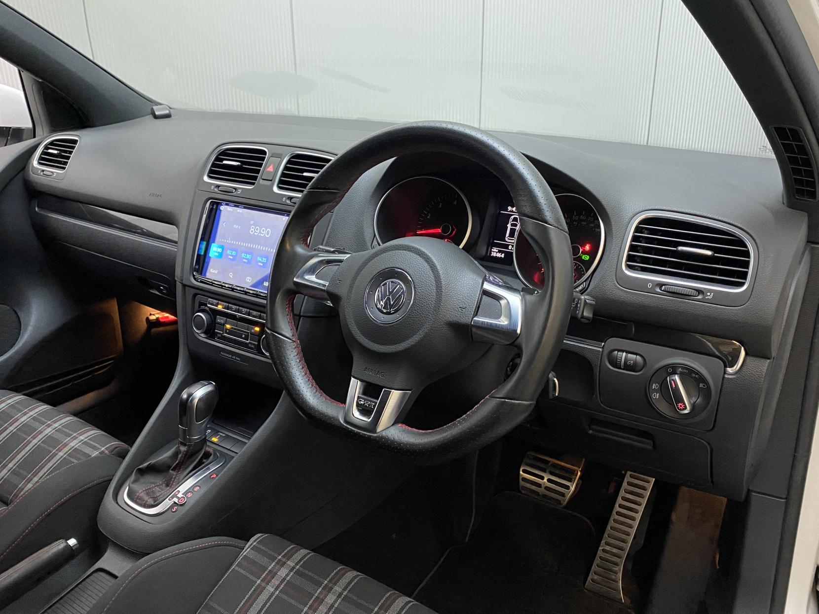 Volkswagen Golf 2.0 TSI GTI Hatchback 5dr Petrol DSG Euro 5 (210 ps)