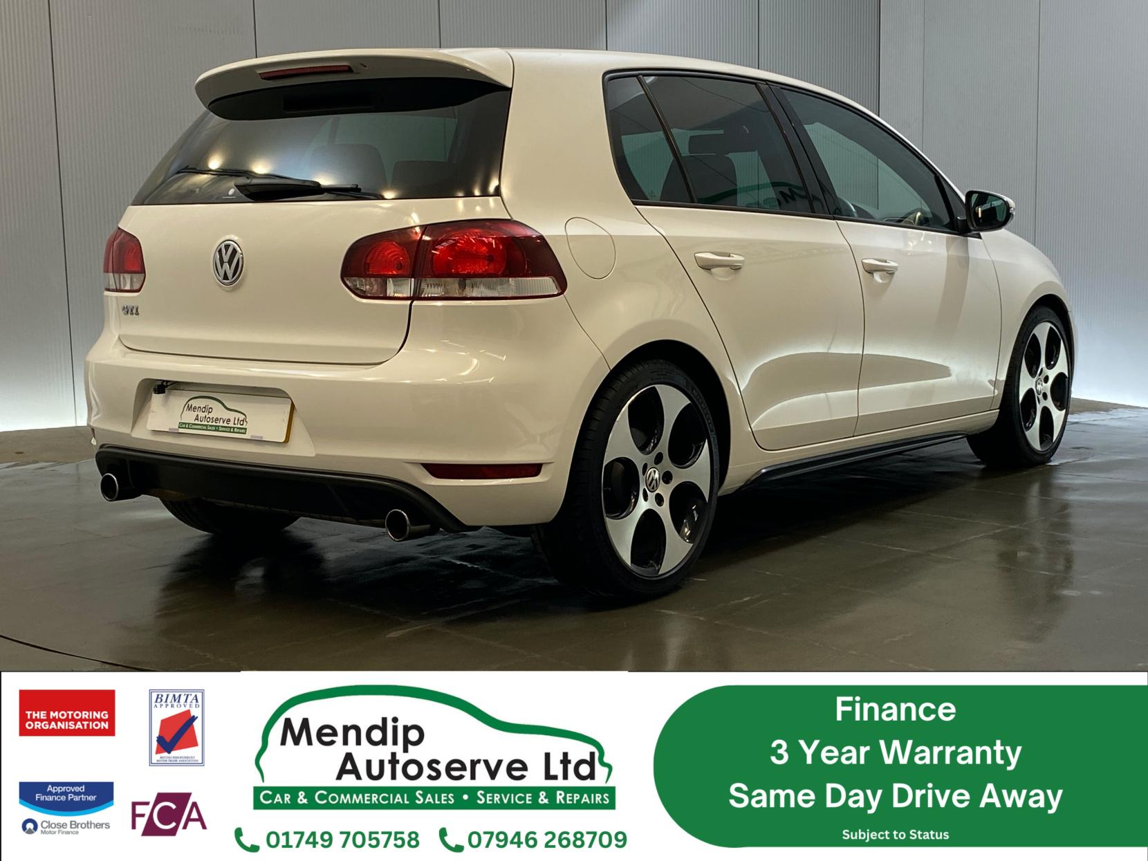 Volkswagen Golf 2.0 TSI GTI Hatchback 5dr Petrol DSG Euro 5 (210 ps)