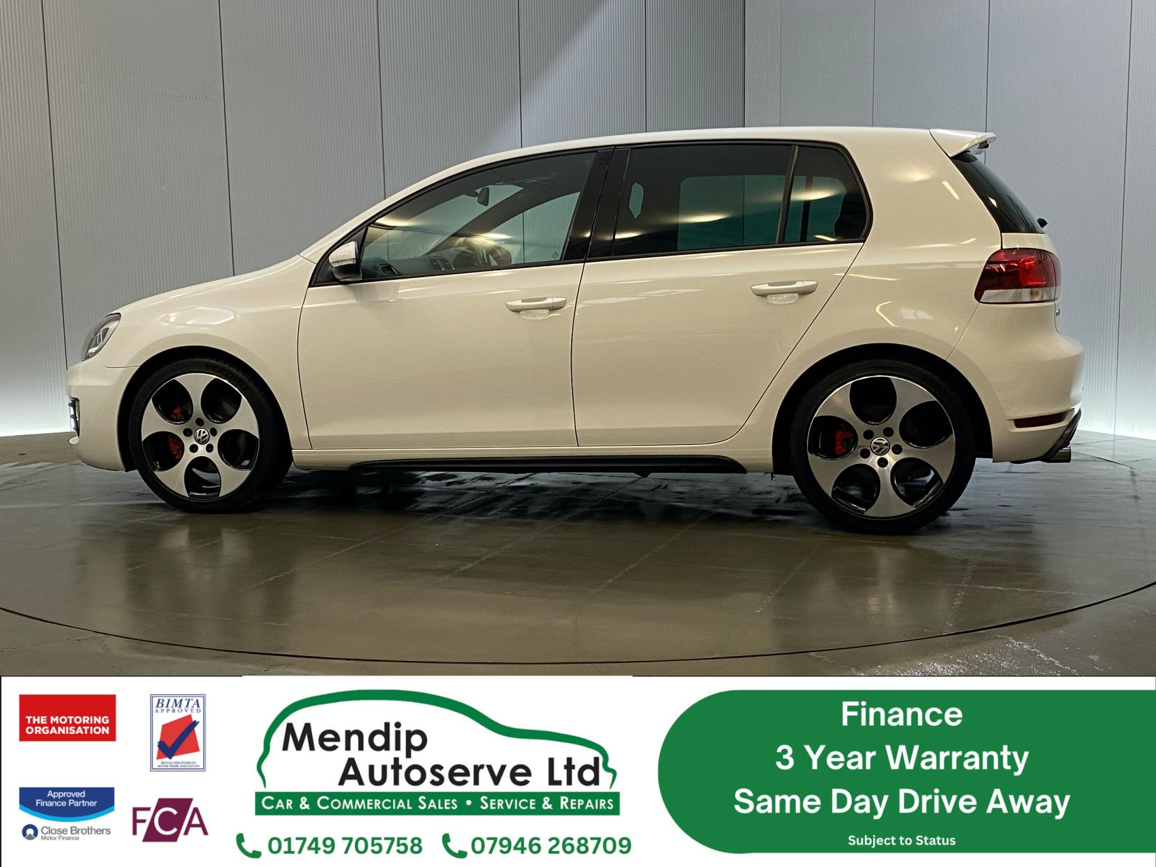 Volkswagen Golf 2.0 TSI GTI Hatchback 5dr Petrol DSG Euro 5 (210 ps)