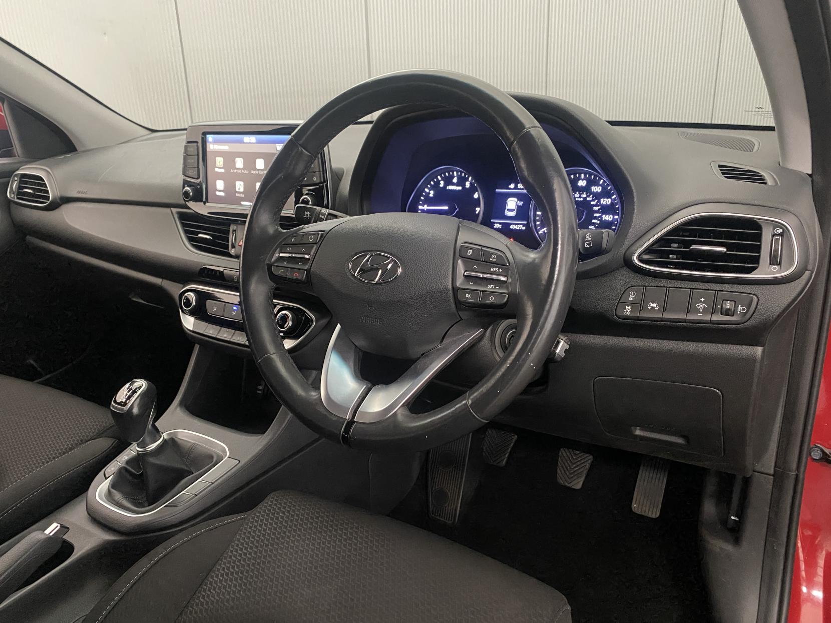 Hyundai i30 1.0 T-GDi SE Hatchback 5dr Petrol Manual Euro 6 (s/s) (120 ps)