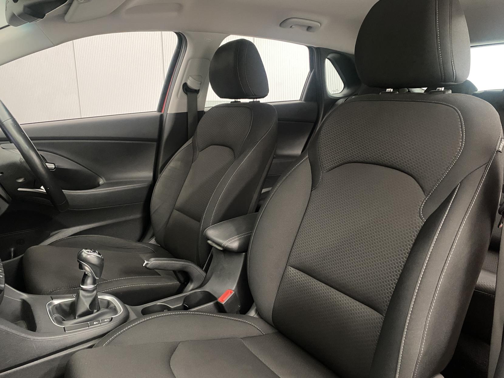 Hyundai i30 1.0 T-GDi SE Hatchback 5dr Petrol Manual Euro 6 (s/s) (120 ps)