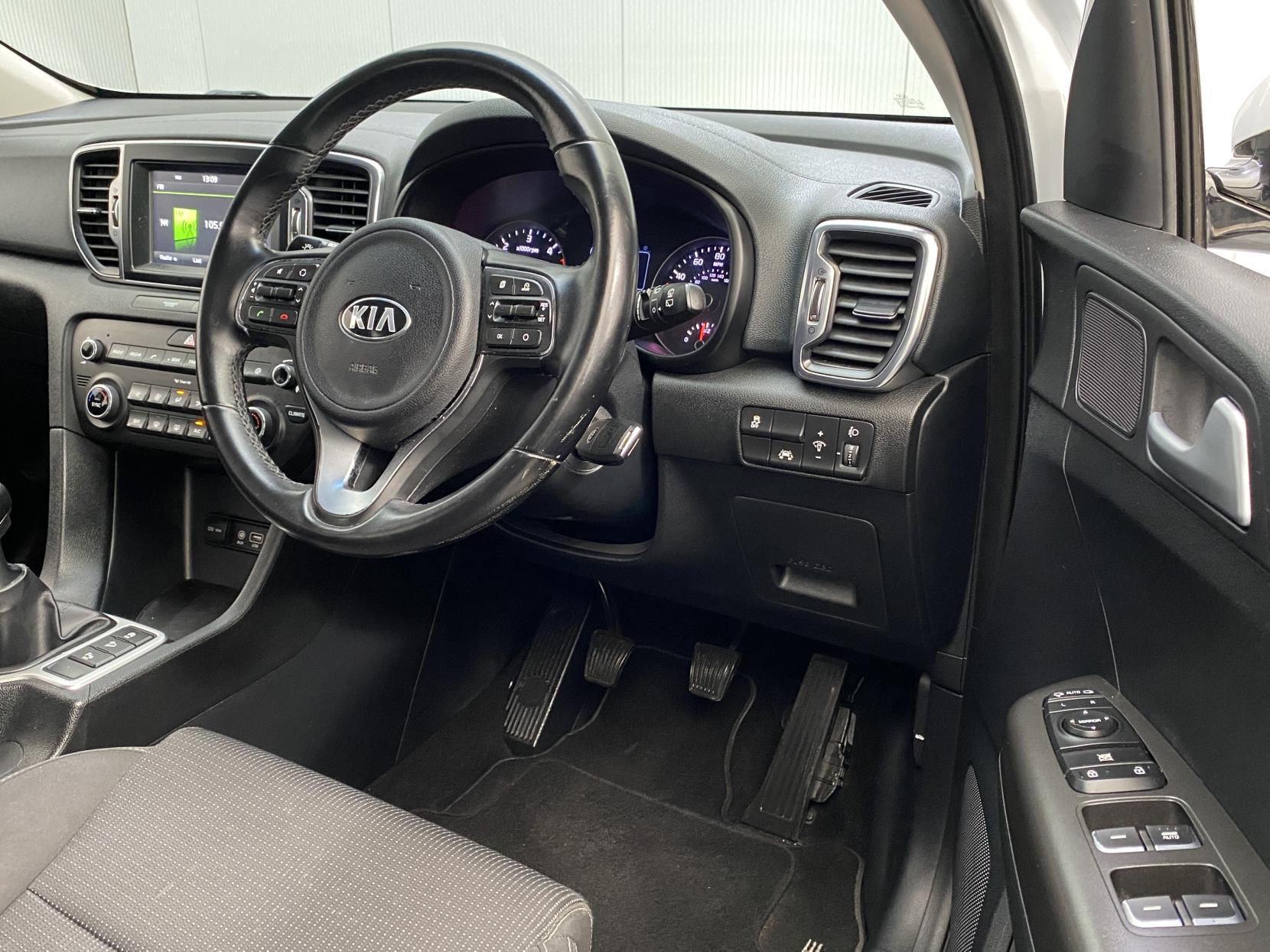 Kia Sportage 1.7 CRDi 2 SUV 5dr Diesel Manual Euro 6 (s/s) (114 bhp)