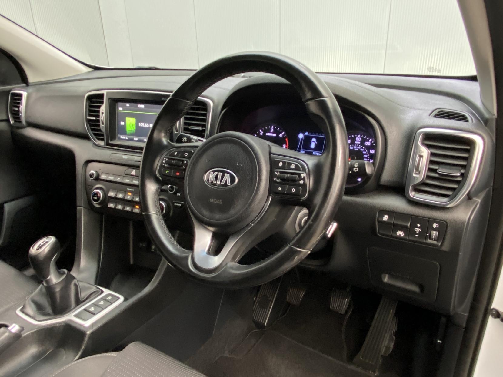 Kia Sportage 1.7 CRDi 2 SUV 5dr Diesel Manual Euro 6 (s/s) (114 bhp)