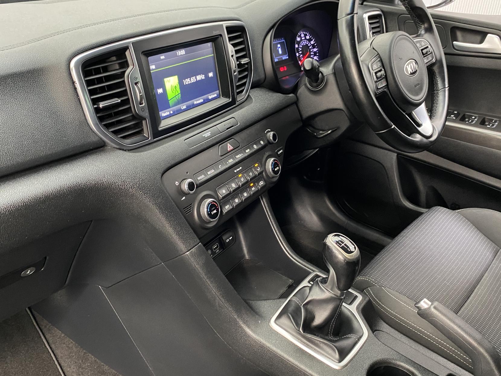 Kia Sportage 1.7 CRDi 2 SUV 5dr Diesel Manual Euro 6 (s/s) (114 bhp)