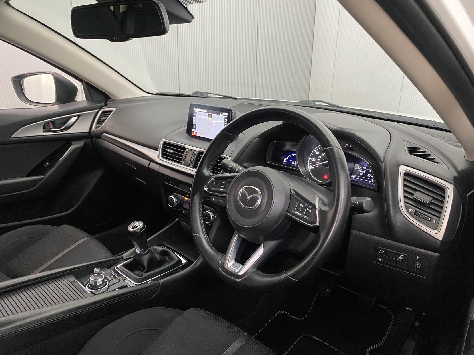 Mazda Mazda3 2.2 SKYACTIV-D SE-L Nav Hatchback 5dr Diesel Manual Euro 6 (s/s) (150 ps)