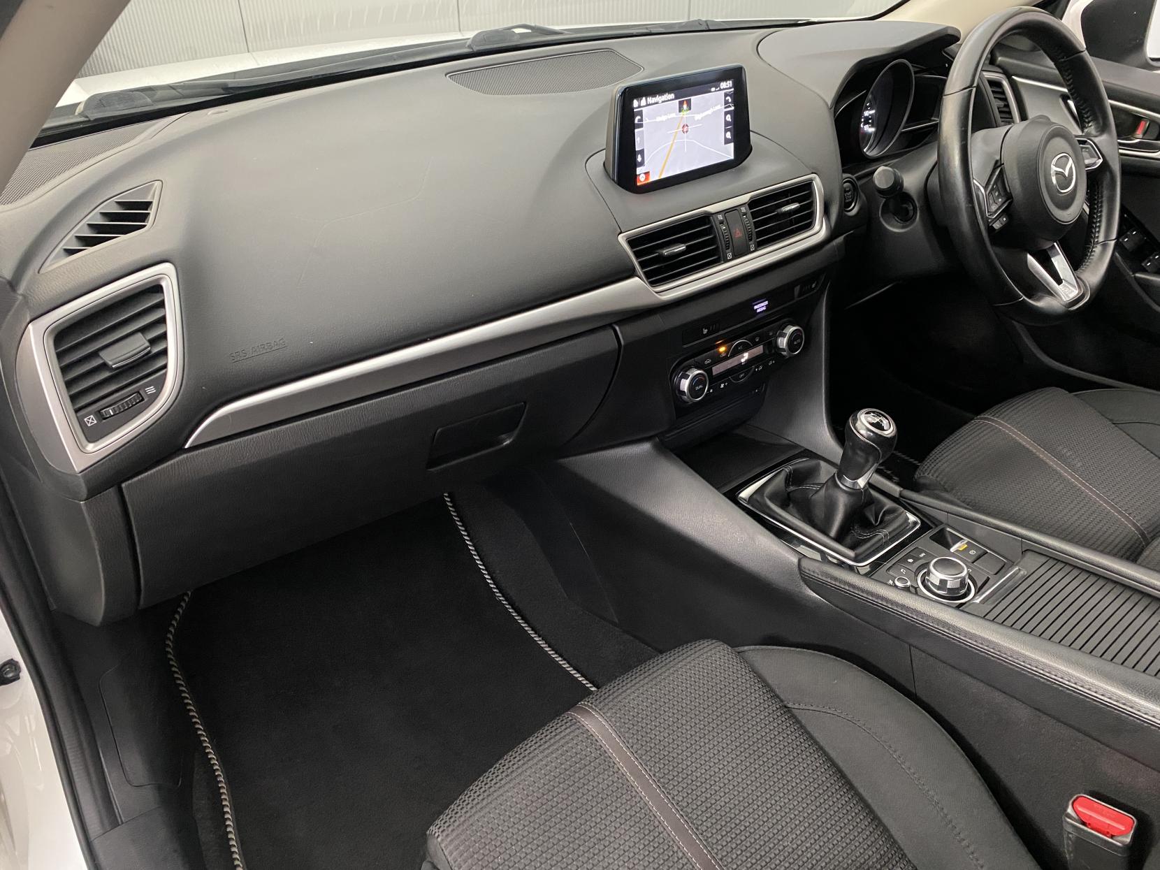 Mazda Mazda3 2.2 SKYACTIV-D SE-L Nav Hatchback 5dr Diesel Manual Euro 6 (s/s) (150 ps)