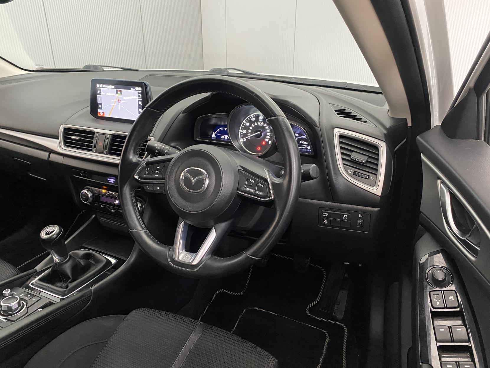 Mazda Mazda3 2.2 SKYACTIV-D SE-L Nav Hatchback 5dr Diesel Manual Euro 6 (s/s) (150 ps)