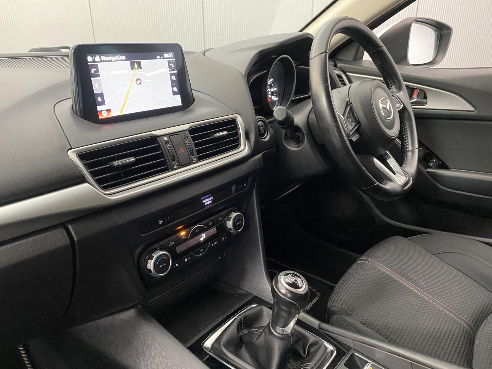 Mazda Mazda3 2.2 SKYACTIV-D SE-L Nav Hatchback 5dr Diesel Manual Euro 6 (s/s) (150 ps)