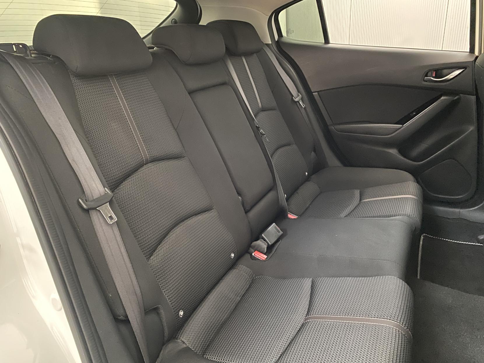 Mazda Mazda3 2.2 SKYACTIV-D SE-L Nav Hatchback 5dr Diesel Manual Euro 6 (s/s) (150 ps)
