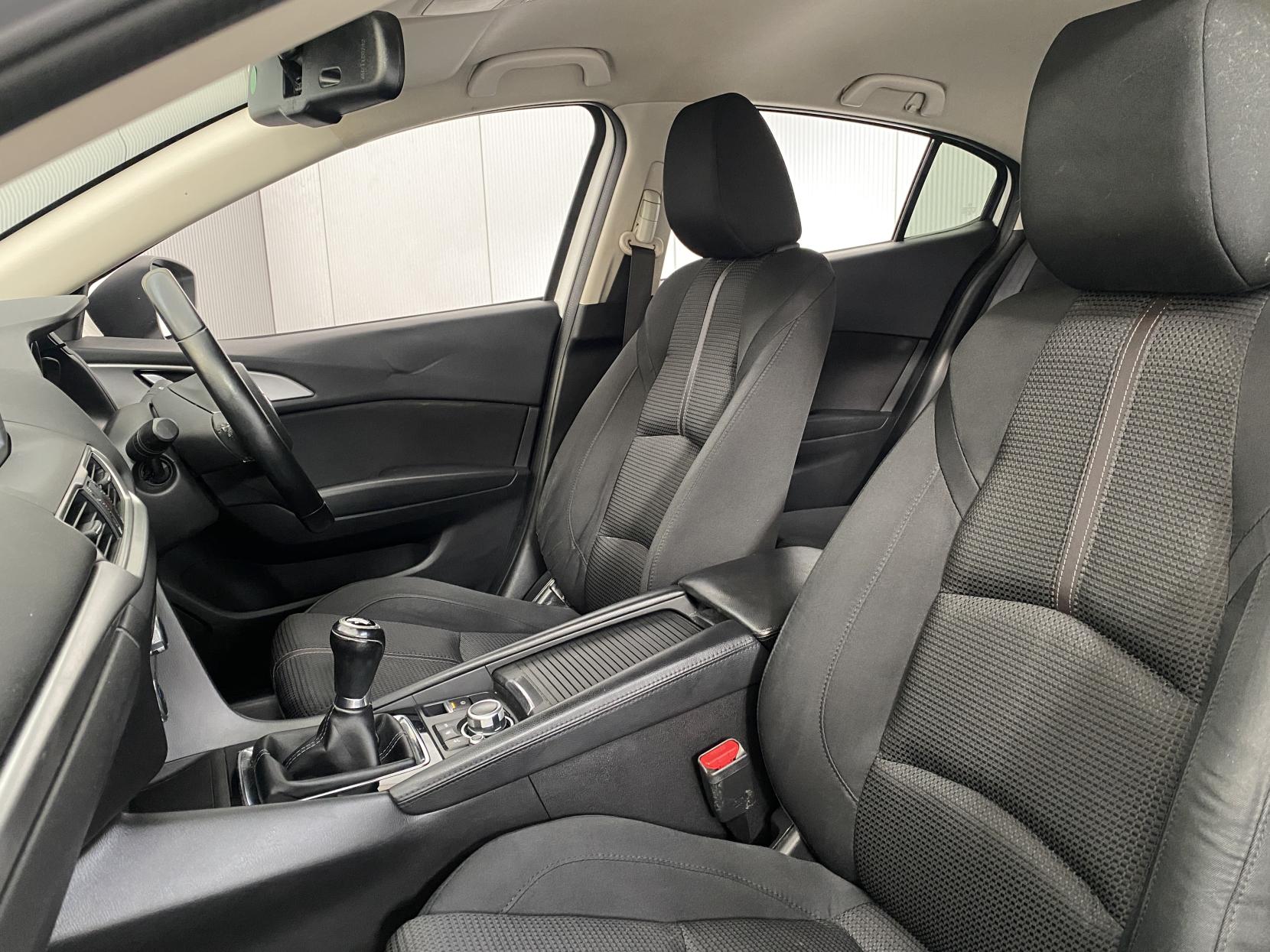 Mazda Mazda3 2.2 SKYACTIV-D SE-L Nav Hatchback 5dr Diesel Manual Euro 6 (s/s) (150 ps)