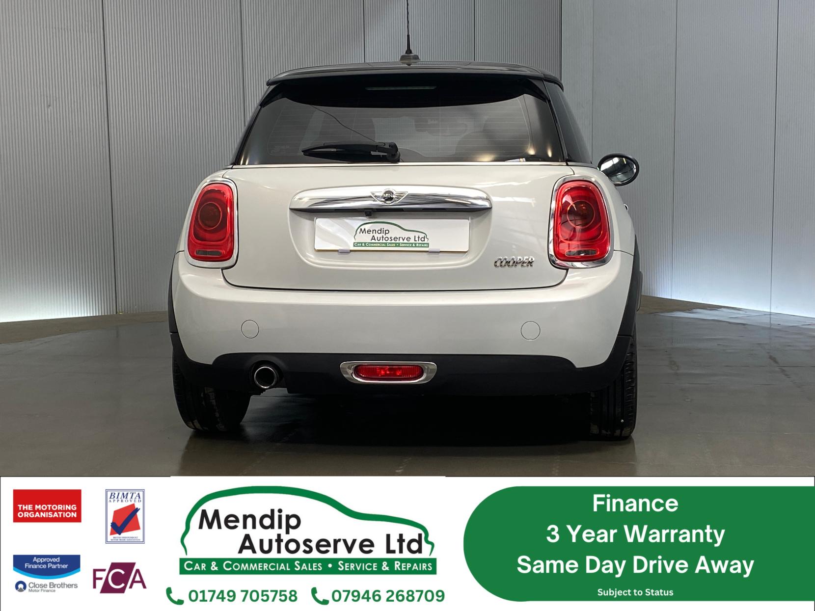 MINI Hatch 1.5 Cooper Hatchback 3dr Petrol Auto Euro 6 (s/s) (136 ps)
