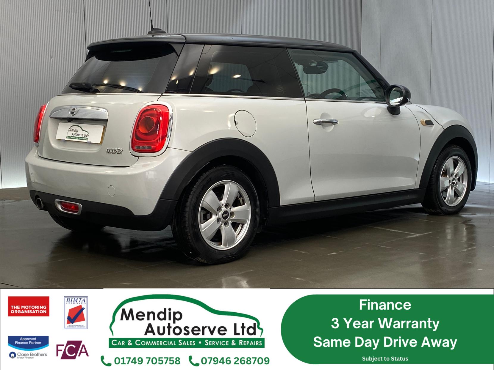 MINI Hatch 1.5 Cooper Hatchback 3dr Petrol Auto Euro 6 (s/s) (136 ps)