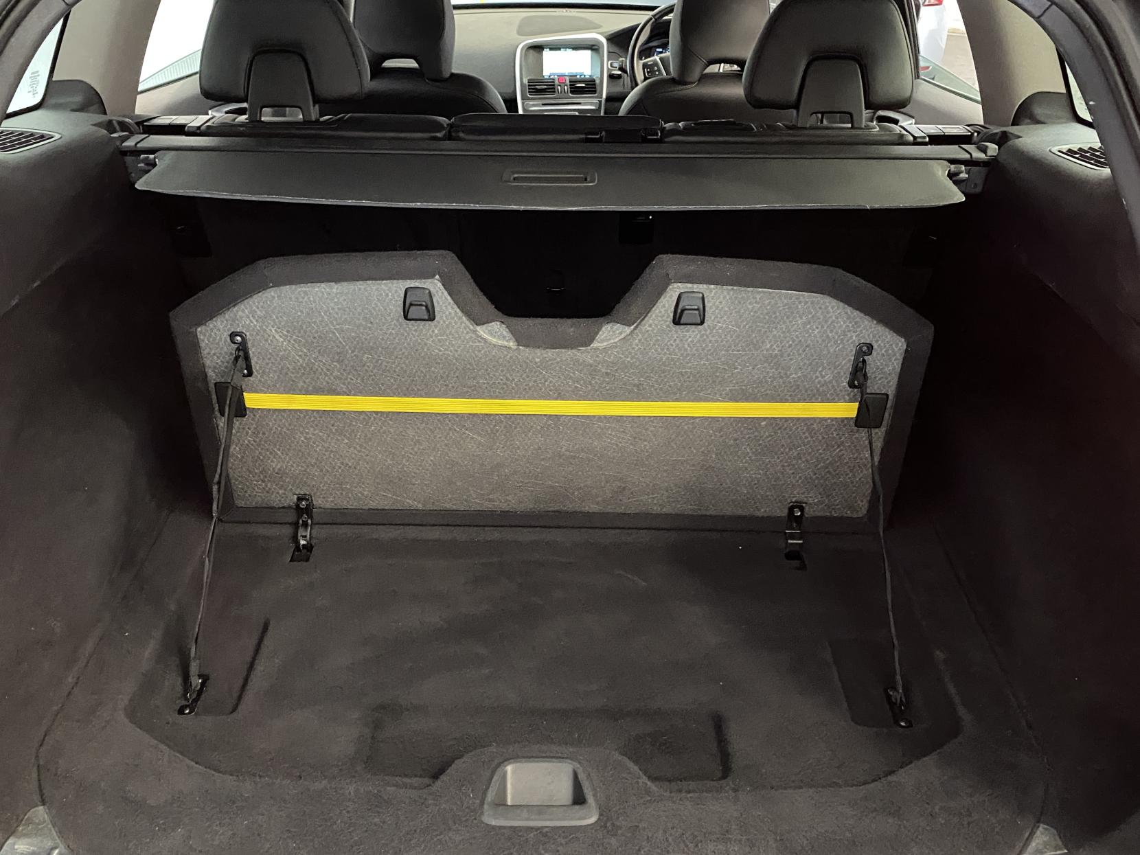 Volvo XC60 2.0 D4 SE Lux Nav SUV 5dr Diesel Auto Euro 6 (s/s) (190 ps)