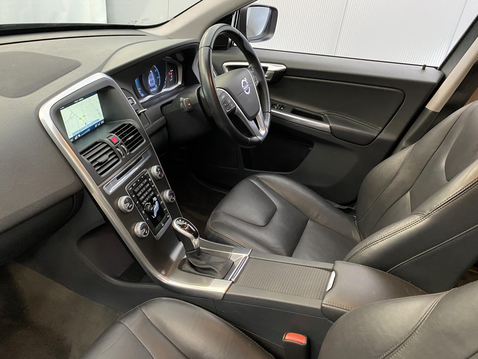 Volvo XC60 2.0 D4 SE Lux Nav SUV 5dr Diesel Auto Euro 6 (s/s) (190 ps)