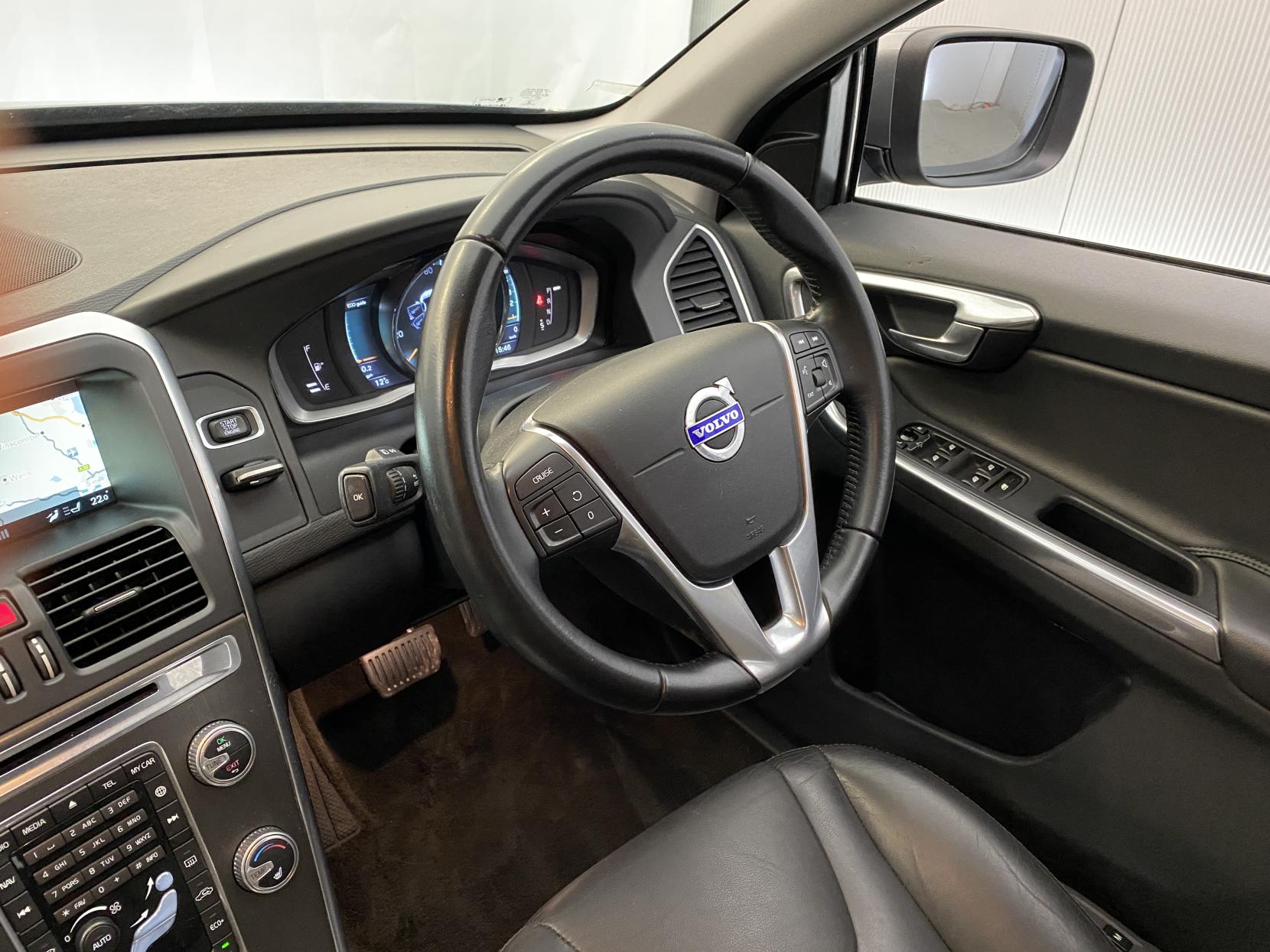 Volvo XC60 2.0 D4 SE Lux Nav SUV 5dr Diesel Auto Euro 6 (s/s) (190 ps)