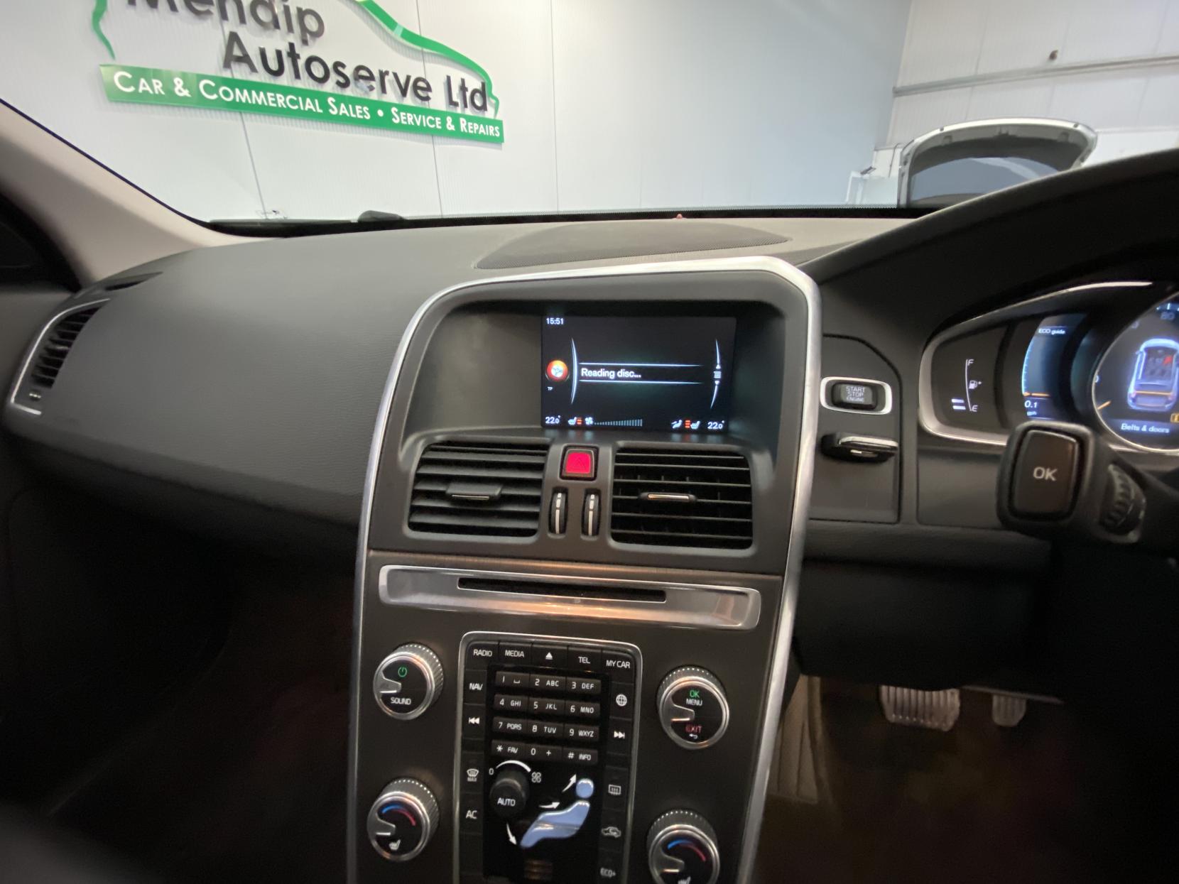 Volvo XC60 2.0 D4 SE Lux Nav SUV 5dr Diesel Auto Euro 6 (s/s) (190 ps)