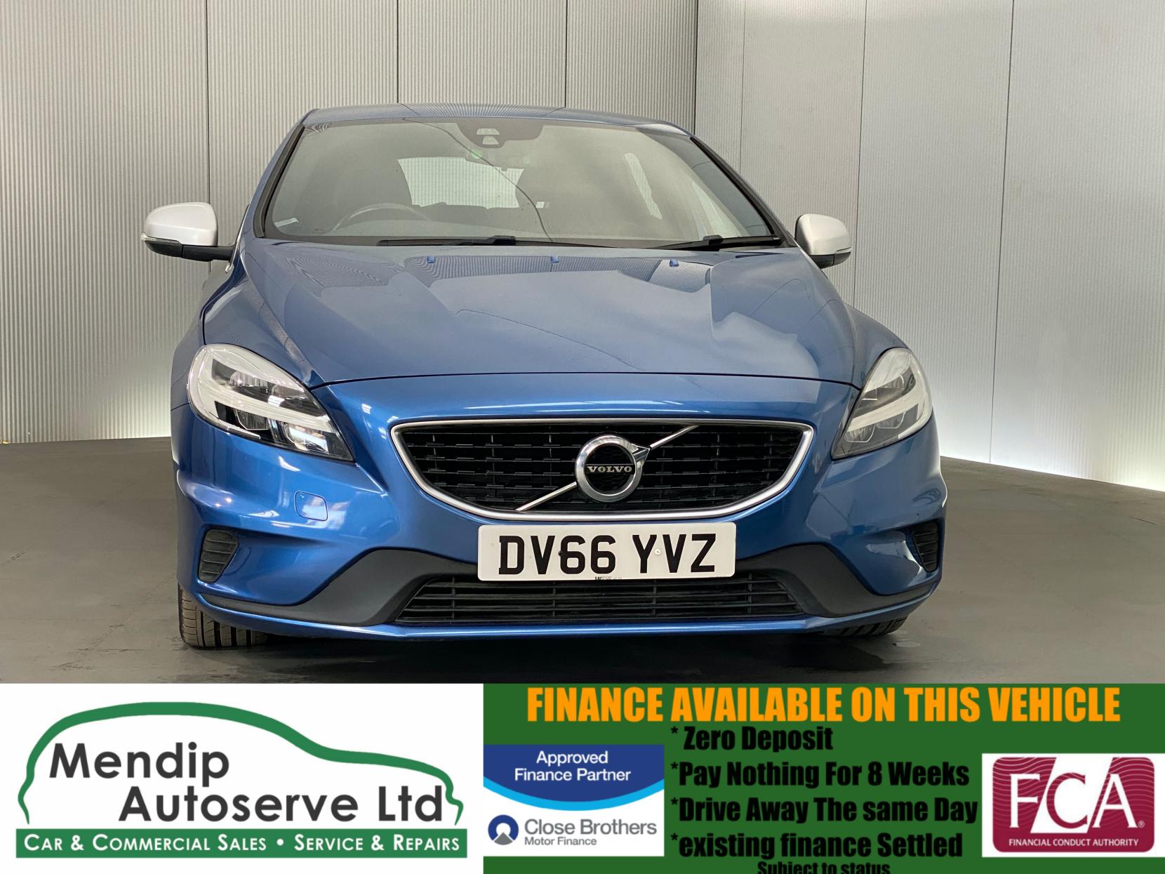 Volvo V40 2.0 T2 R-Design Hatchback 5dr Petrol Manual Euro 6 (s/s) (122 ps)