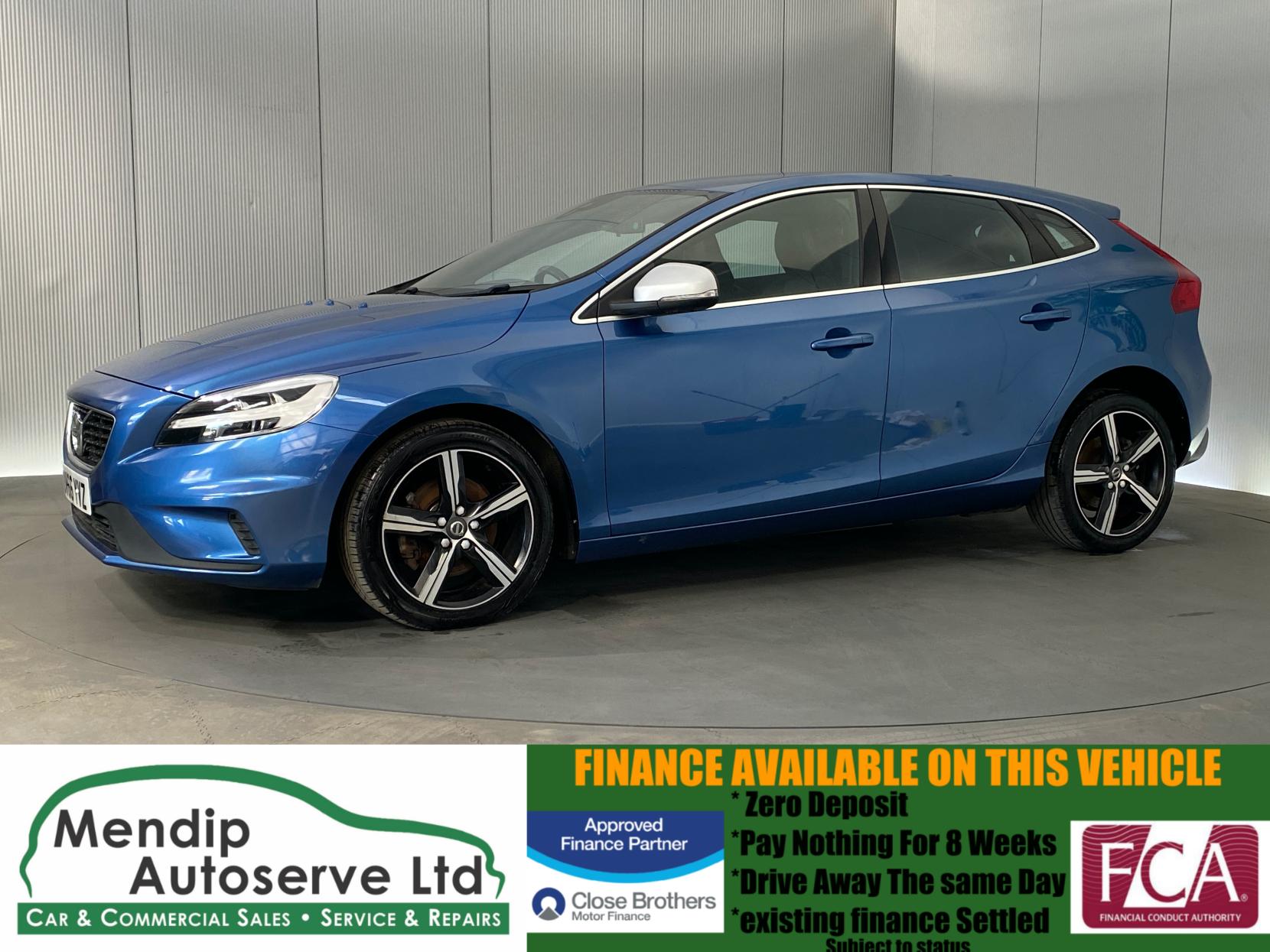 Volvo V40 2.0 T2 R-Design Hatchback 5dr Petrol Manual Euro 6 (s/s) (122 ps)