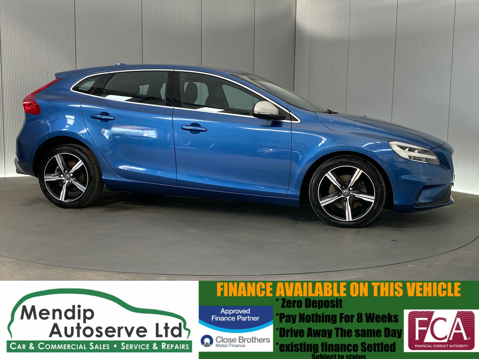 Volvo V40 2.0 T2 R-Design Hatchback 5dr Petrol Manual Euro 6 (s/s) (122 ps)