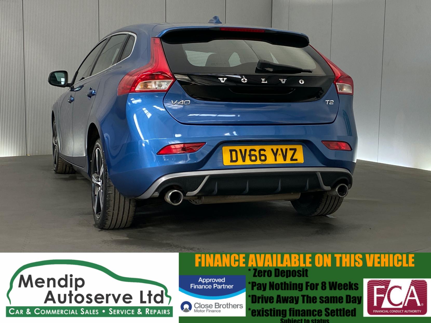 Volvo V40 2.0 T2 R-Design Hatchback 5dr Petrol Manual Euro 6 (s/s) (122 ps)