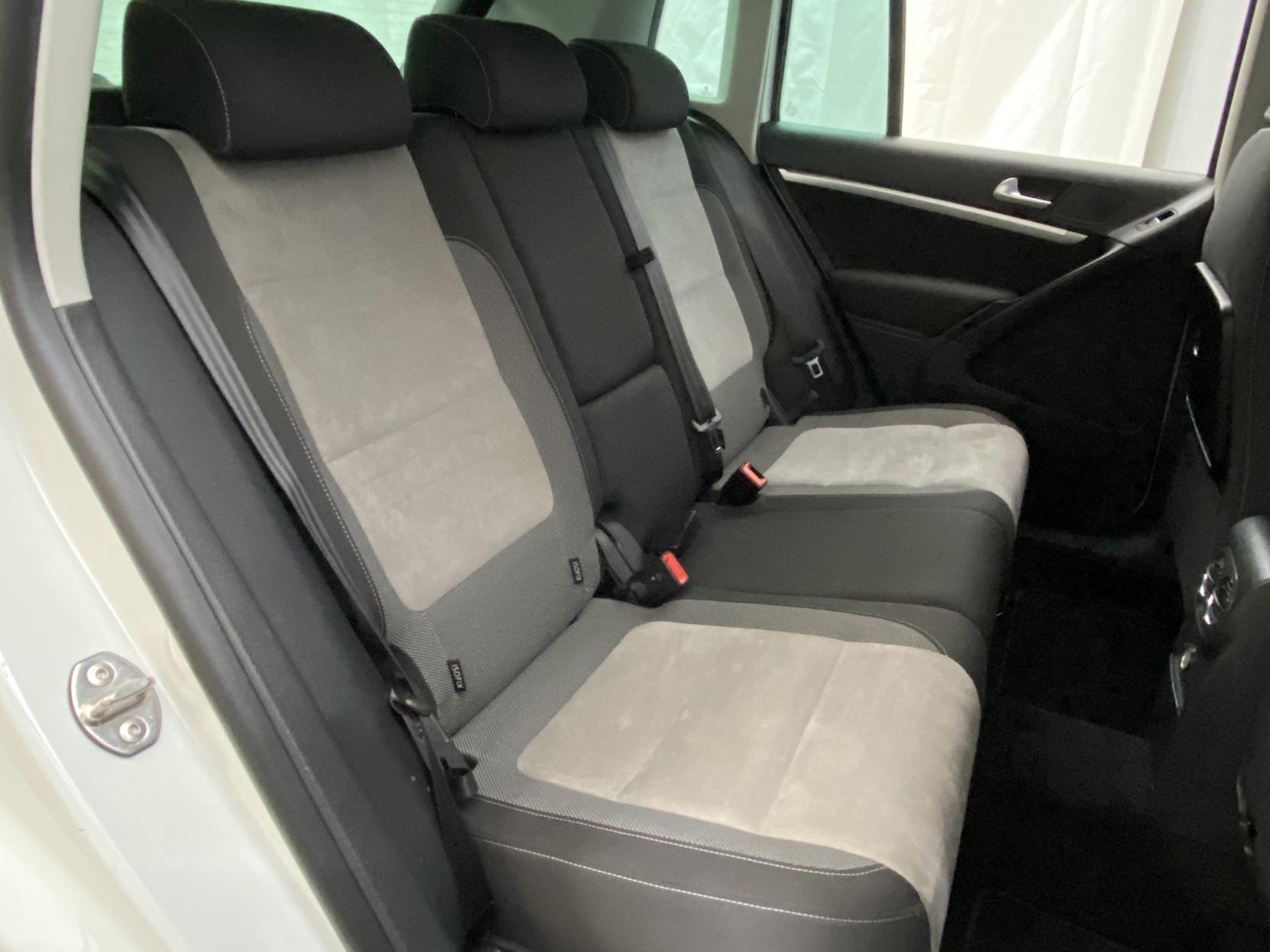 Volkswagen Tiguan 2.0 TDI BlueMotion Tech Match Edition SUV 5dr Diesel DSG 4WD Euro 6 (s/s) (150 ps)