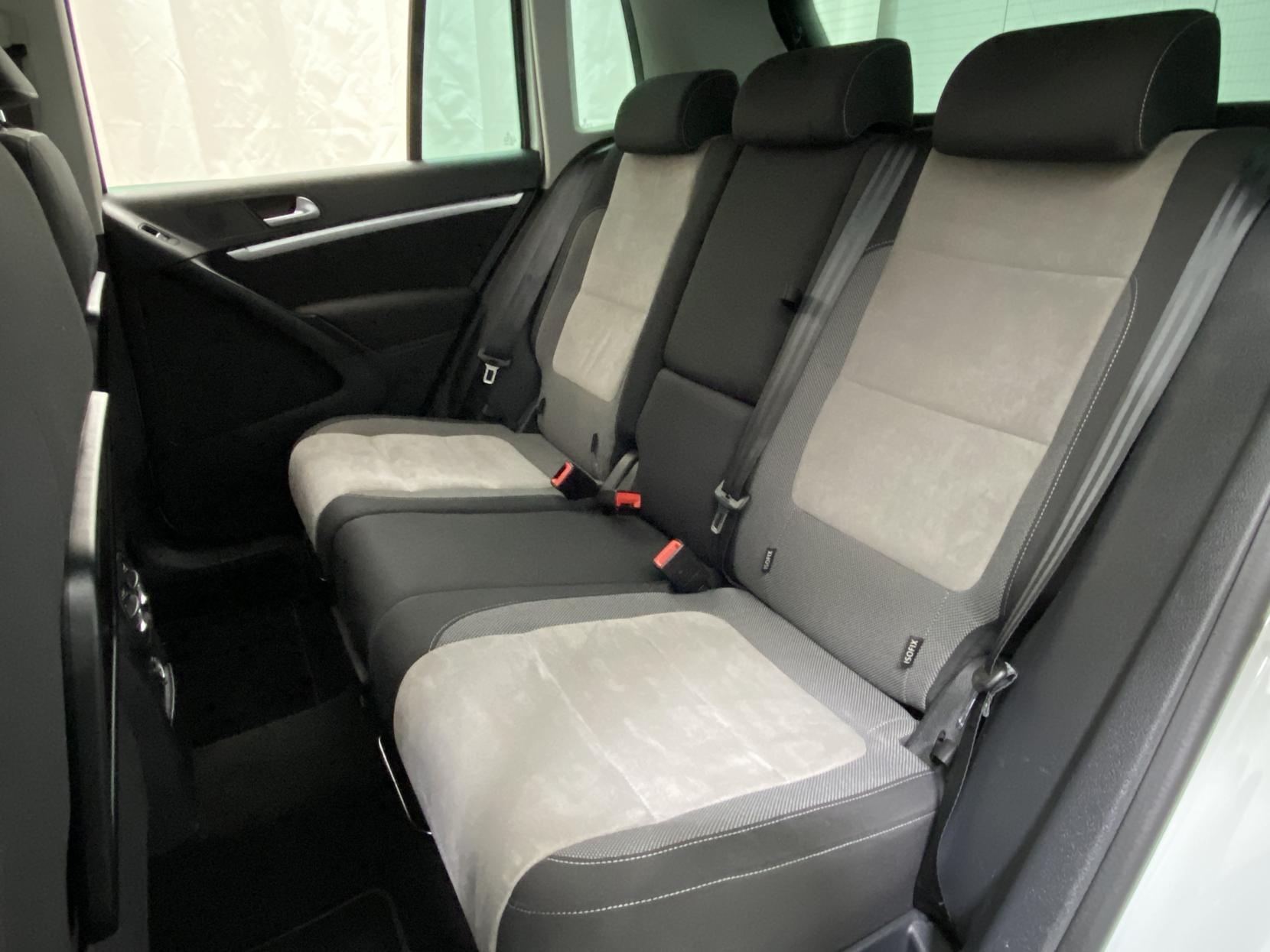 Volkswagen Tiguan 2.0 TDI BlueMotion Tech Match Edition SUV 5dr Diesel DSG 4WD Euro 6 (s/s) (150 ps)